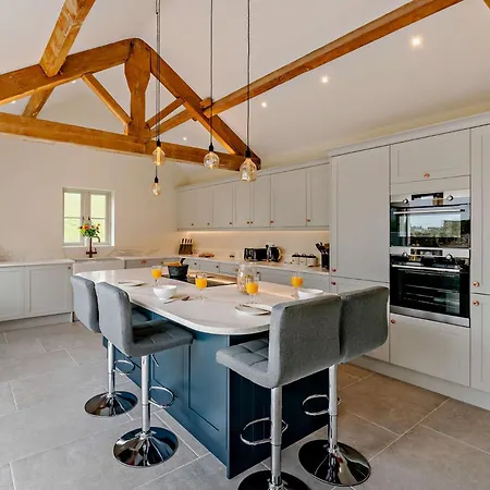 3 Bed In 94743 度假居 *