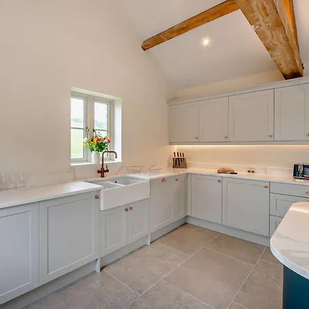 3 Bed In 94743 度假居 *