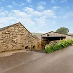 3 Bed In Harrogate Oc-94743 Holiday home