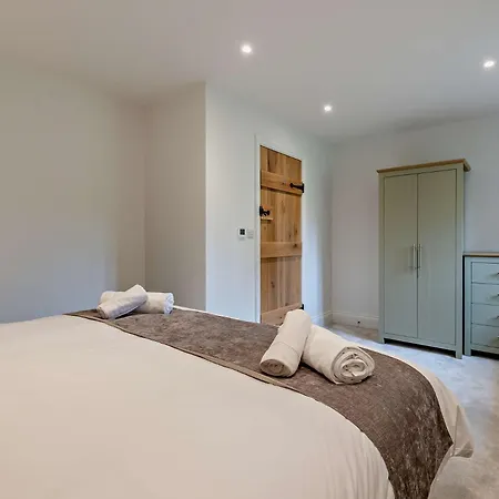 3 Bed In Harrogate Oc-94743 Ferienhaus *