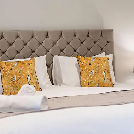 3 Bed In Harrogate Oc-94743 Ferienhaus *
